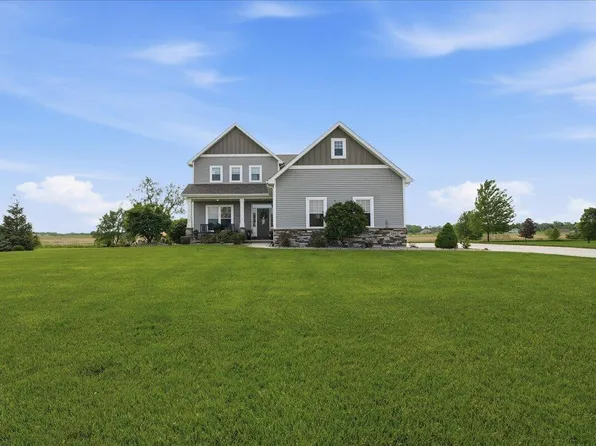 380 E Augustine Dr, Valparaiso, IN 46383