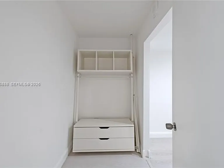 1621 Collins Avenue Cu #908 — Photo 30