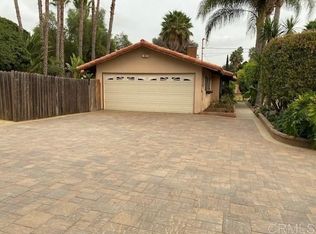 1350 Via Rancho Pkwy, Escondido, CA 92029