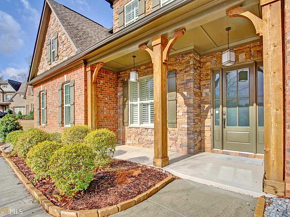 4th image of 2447 Brewer Way NE