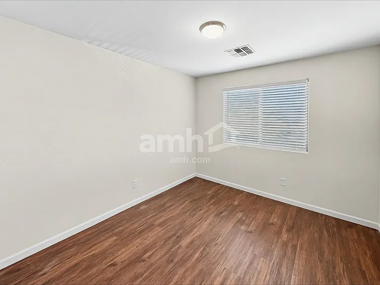 3910 E Hematite Ln — Photo 16