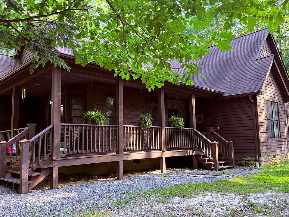 1st image of 422 Red Oak Rd