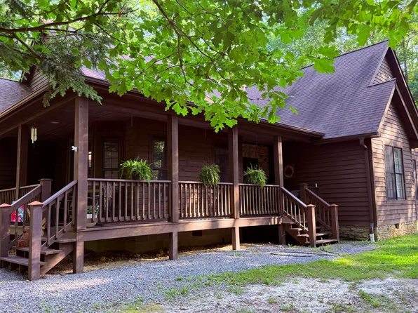422 Red Oak Rd, Fayetteville, WV 25840