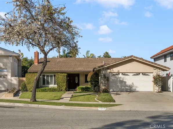 3263 Turlock Dr, Costa Mesa, CA 92626