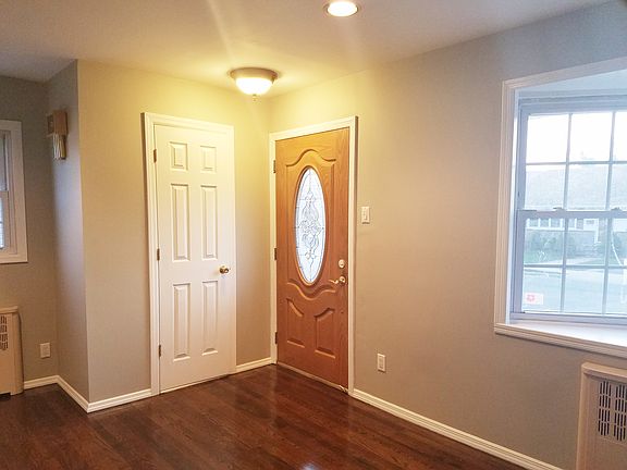 2nd image of 8 Meyers Ave