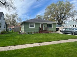 2102 8th St N, Fargo, ND 58102