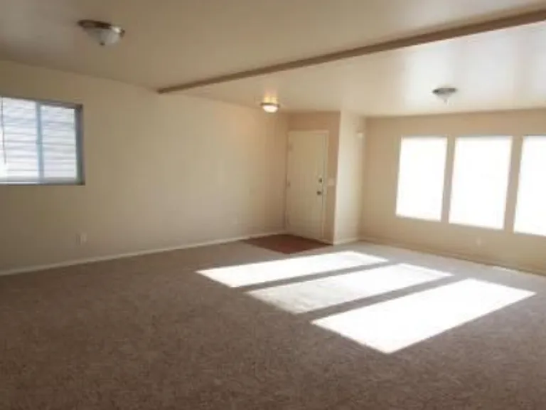 1779 W Kagy Blvd — Photo 9