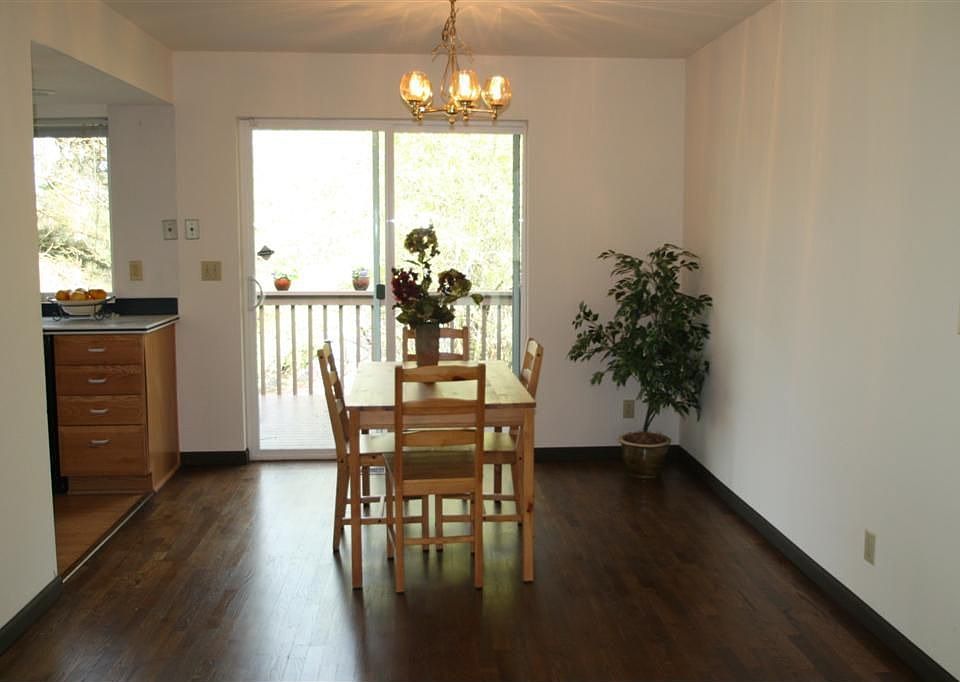 2nd image of 17534 SE 135th St