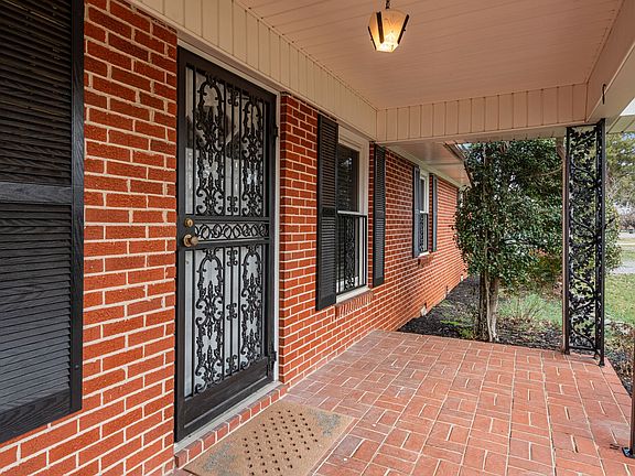 5th image of 1515 Clydeway Dr