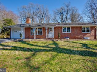10137 Maplewood Dr, Ellicott City, MD 21042