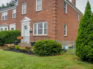 340 Small Ct, Catonsville, MD 21228