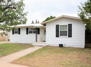 903 N 9th St, Alpine, TX 79830