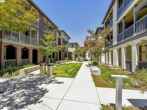 462 Diller St, Alameda, CA 94501