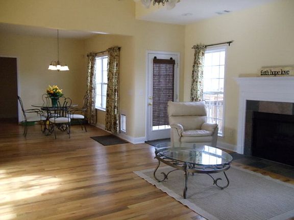 5th image of 129 Sugarloaf Cir #126