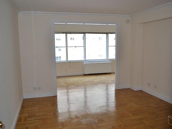 5th image of 60 W 57th St APT 14N