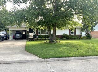 919 Hawthorne Dr, Sikeston, MO 63801