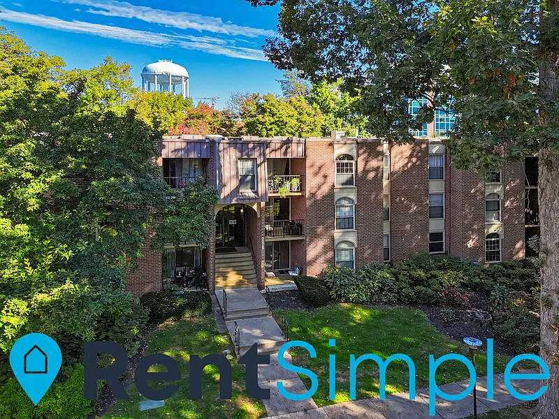 2 bed, 1.5 bath, 982 sqft, $2,345 — Photo 2