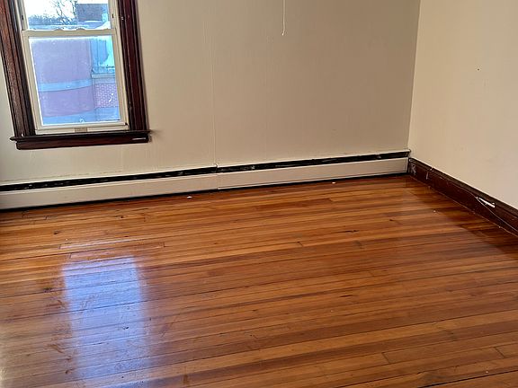 5th image of 311 New Park Ave #3