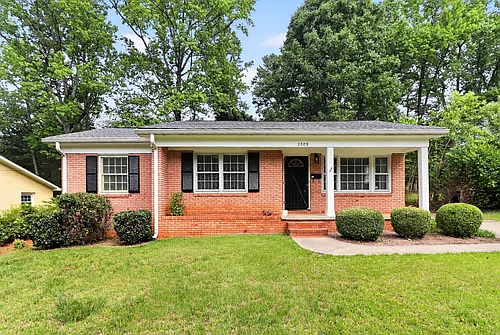 2309 Lanier Ave Photo 1