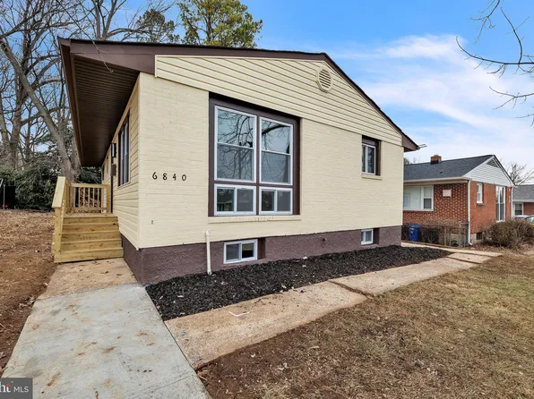 6840 Westridge Rd, Baltimore, MD 21207