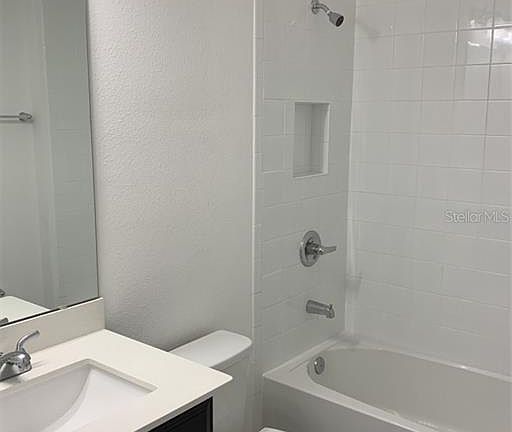 5th image of 4784 Riverwalk Dr