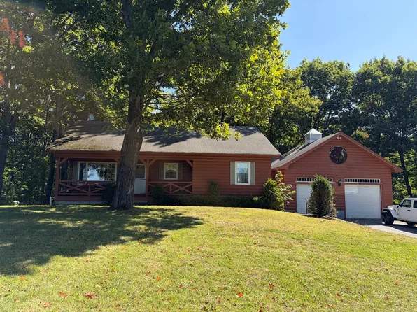 11 Woods Rd, Westminster, MA 01473