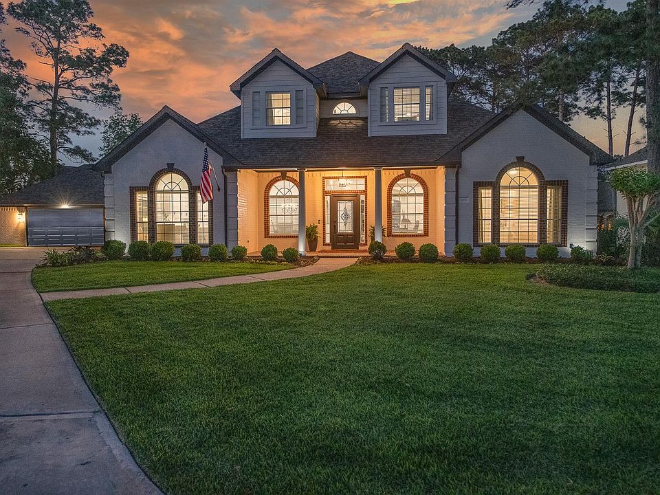 1st image of 188 Sarasota Cir S