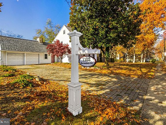 2nd image of 1102 Barnesdale Rd