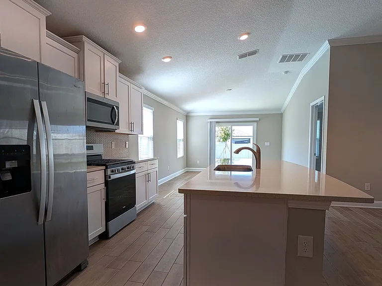 768 Narvarez Ave — Photo 8