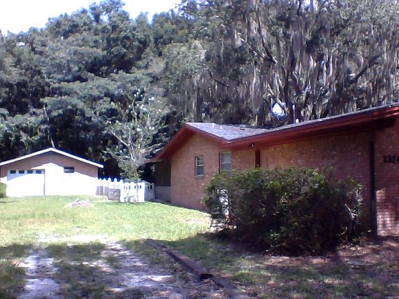 rear garage/ work shop