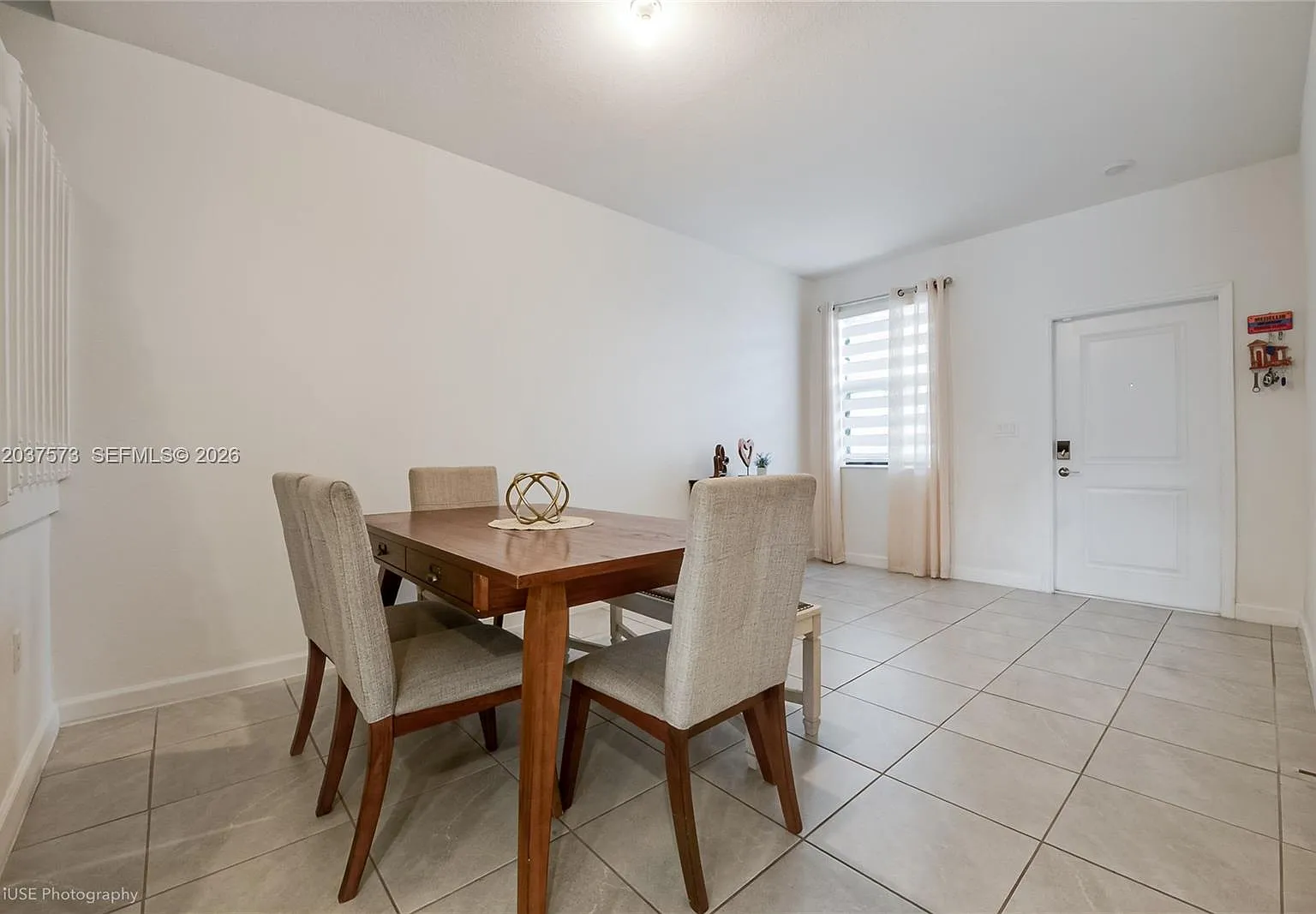 3 bed, 1695 sqft, $2,900 — Photo 4