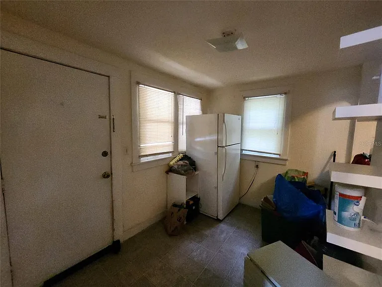 812 SE 4th Ave — Photo 17