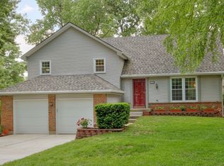 1809 E Stratford Rd, Olathe, KS 66062