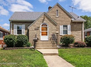 18135 Oakwood Ave, Lansing, IL
