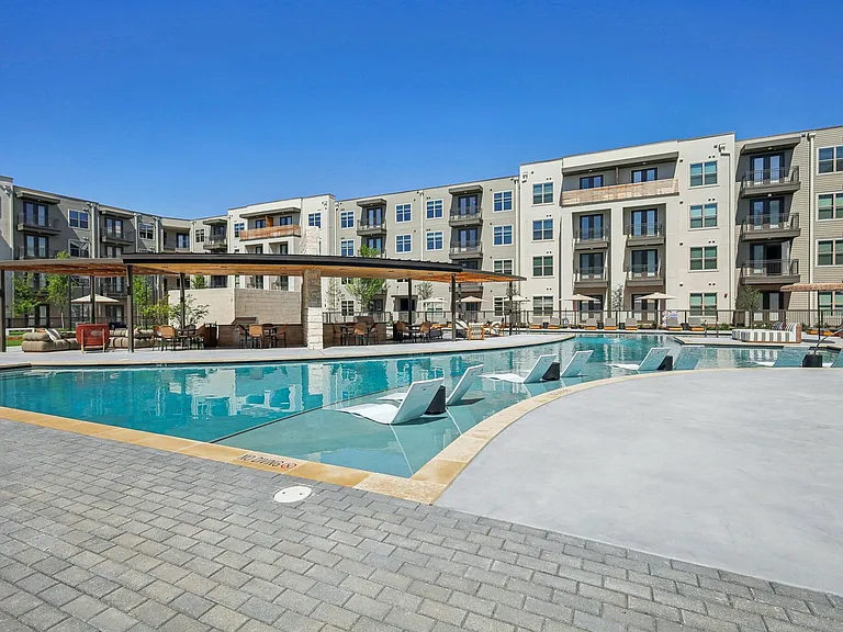 The Palo Apartments