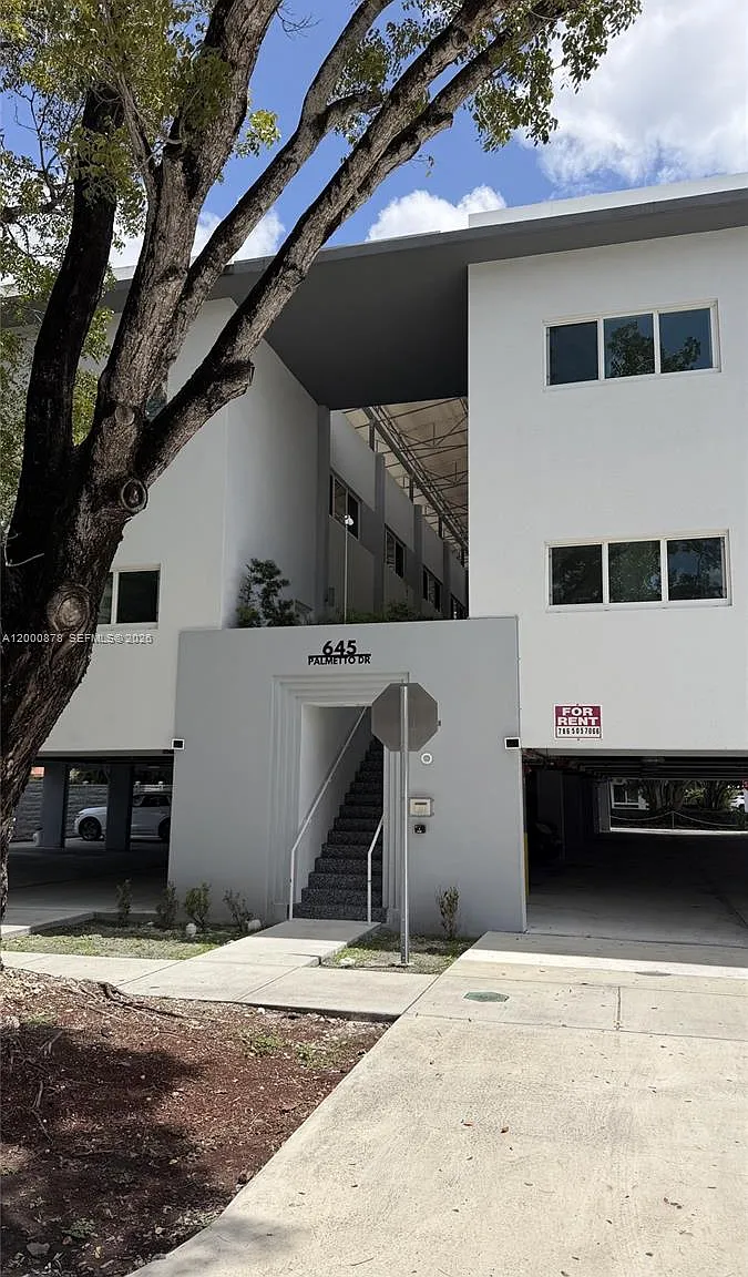 Country Club Estates Sec — Photo 2