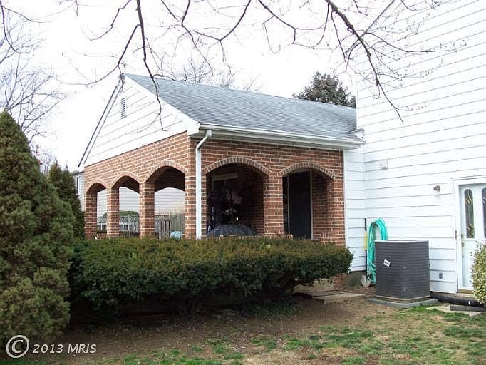 2nd image of 8825 Adventure Ave