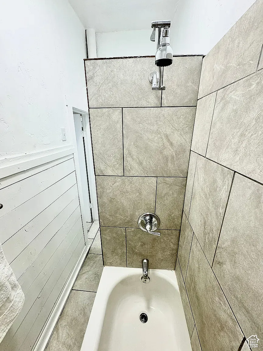 2 bed, 1.5 bath, 700 sqft, $1,350 — Photo 4