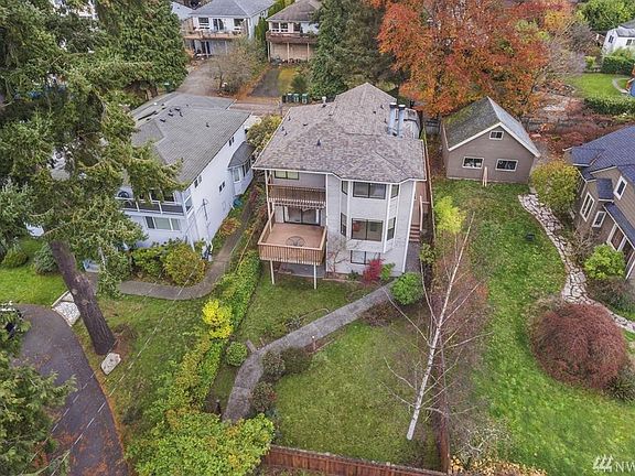 New roof. Great size deck off the dining area. 
