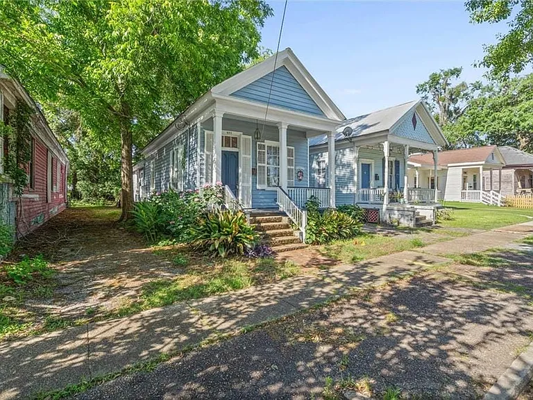957 Savannah St — Photo 19