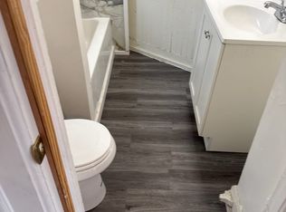 1720 S 21st St, Milwaukee, WI 53204