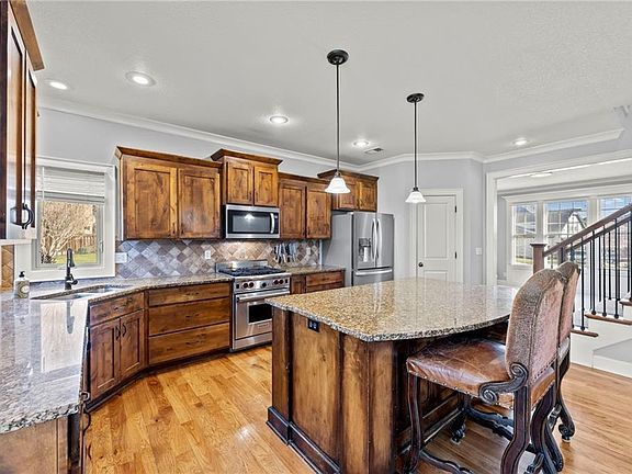 5th image of 24918 W 92nd St
