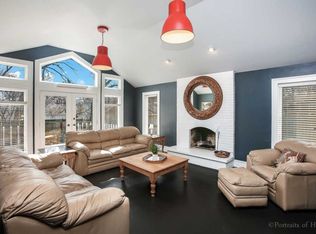 467 Carleton Ave, Glen Ellyn, IL 60137