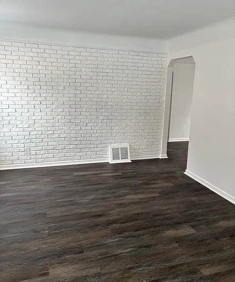 9912 Rockland — Photo 1