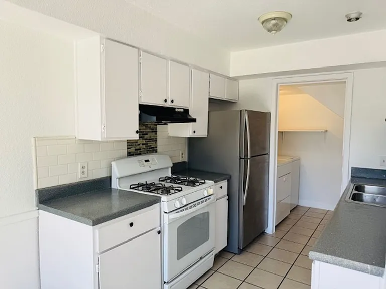 5907 Cougar Dr #C — Photo 4