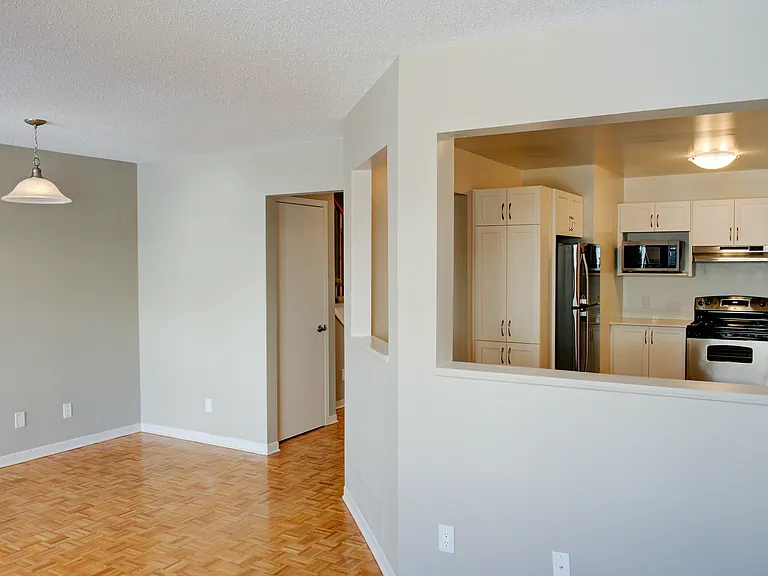 2 Tamara Way — Photo 15