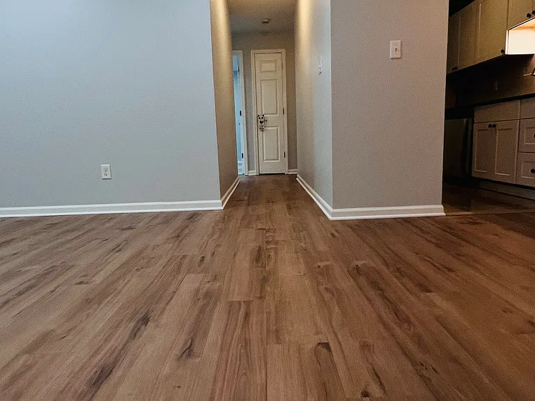 566 Somerset Ln #7 — Photo 5