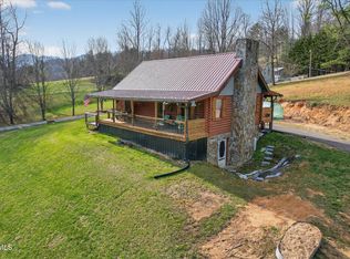 250 Beaver Walk Rd, Mountain City, TN 37683
