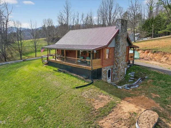 250 Beaver Walk Rd, Mountain City, TN 37683