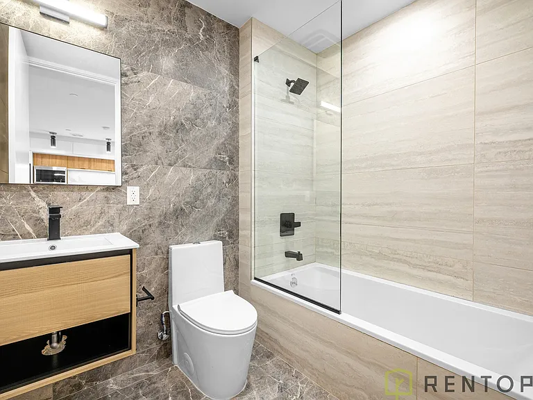 28 Richardson St #2A — Photo 8